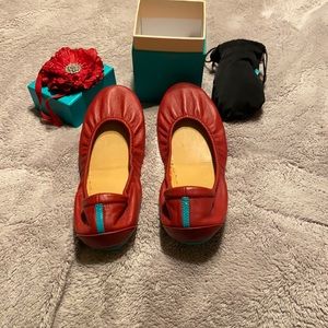 Women’s Tieks red ballet flats